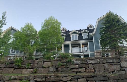 Mont-Tremblant Apartment | Chalet-Style Condo - 5 minutes to Lifts and village!