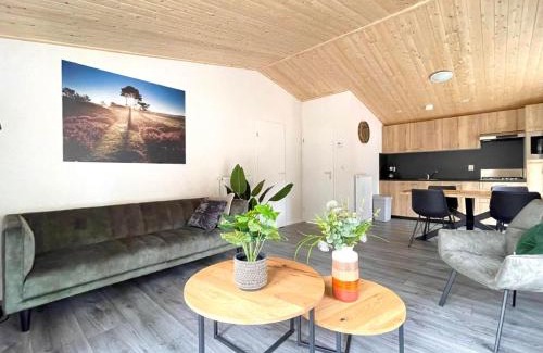 Bosgebied Hoenderloo House | Chalet w Garden & Views