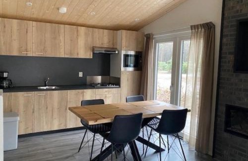 Bosgebied Hoenderloo House | Chalet w Garden & Views