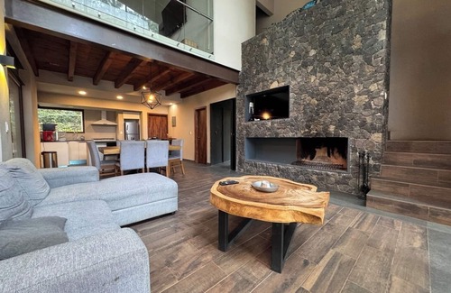 Valle de Bravo Cottage | Chalet with private pool and jacuzzi