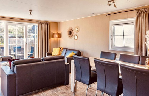 Giethoorn Ski Chalet | Chaletpark Kroondomein Giethoorn 5