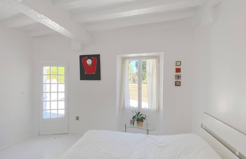 Amfreville-sous-les-Monts Bed & Breakfast | Chambre au Cœur D'un Cadre Unique et Artistique - Ward