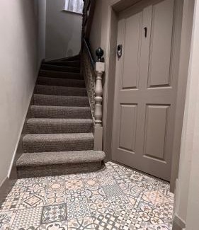 Londonderry Apartment | CHAMBERS RISE - City Centre Stays