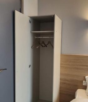 Bondy House | Chambre pour 2 personnes avec lit séparé dans la banlieue parisienne (Bondy)