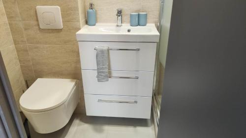 Bondy House | Chambre pour 2 personnes avec lit séparé dans la banlieue parisienne (Bondy)