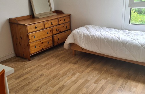 Guyancourt Bed & Breakfast | Chambre Pour JO 15min du Velodrome, Golf National, Versailles. 30min de Paris