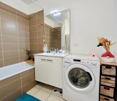 Venissieux House | Chambre Privée chez Yérima