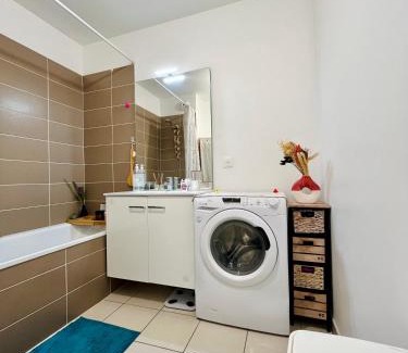 Venissieux House | Chambre Privée chez Yérima