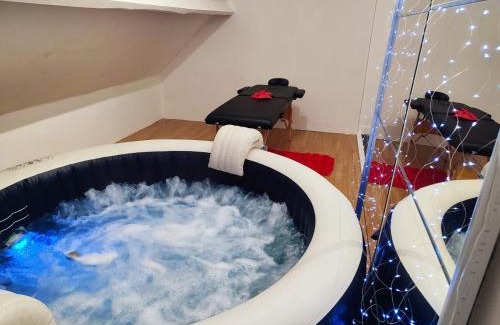 Talmas House | Chambre spacieuse privée avec Jaccuzi