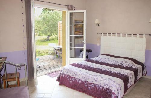 Callian Bed & Breakfast | Chambres d'Hôtes Carpe Diem