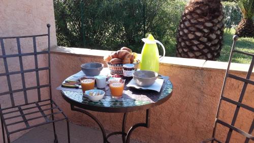 Grimaud Bed & Breakfast | Chambres d'hôtes Villa Alizé