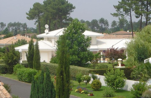 Ares Bed & Breakfast | Chambres d'Hôtes Villa La Louisiane