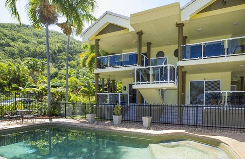 Arcadia Apartment | Champagne Apartment 1