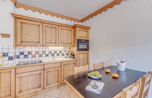 Champagny-en-Vanoise Apartment | Champagny-en-Vanoise: Apt 6 ppl, 2 bdrm, wifi, balcony, equipped kitchen