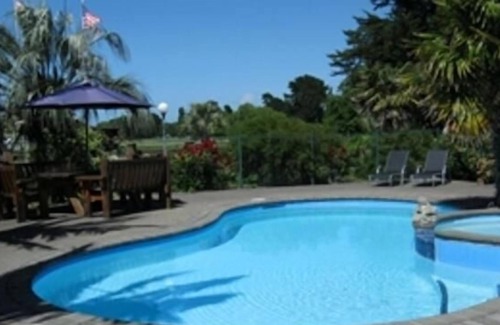 Gisborne Hotel | Champers Motor Lodge