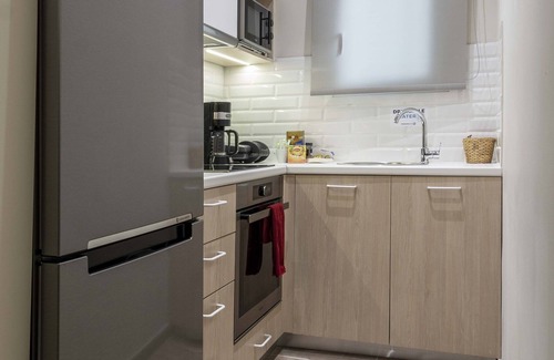 Neos Kosmos Apartment | Champions Apt in N. Kosmos neighbourhood