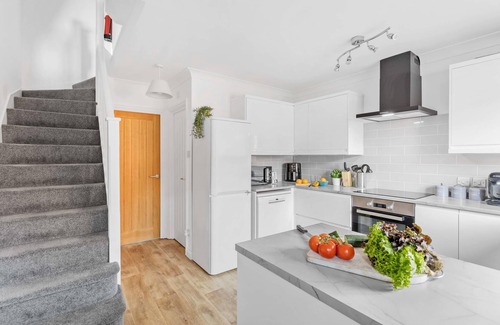 Exeter Apartment | Chandlers Walk Modern Comfy Family Home in Exeter
