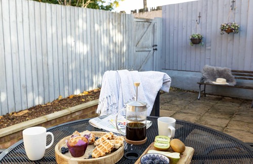Exeter Apartment | Chandlers Walk Modern Comfy Family Home in Exeter