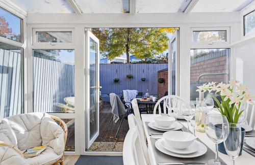 Exeter Apartment | Chandlers Walk Modern Comfy Family Home in Exeter
