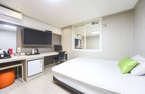 Jinhae Hotel | Changwon Jinhae Yongwon Zeta
