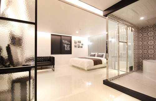 Sangnam-dong Hotel | Changwon Sangnam-dong Charlie's