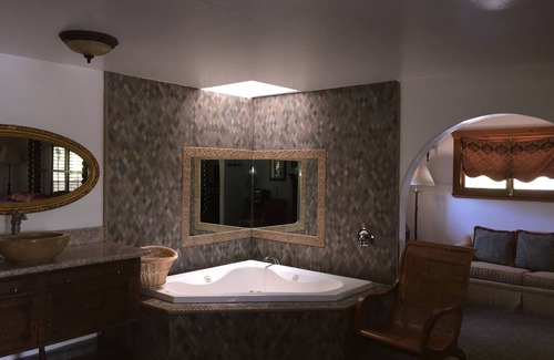 Ojai Hotel | Chantico Inn