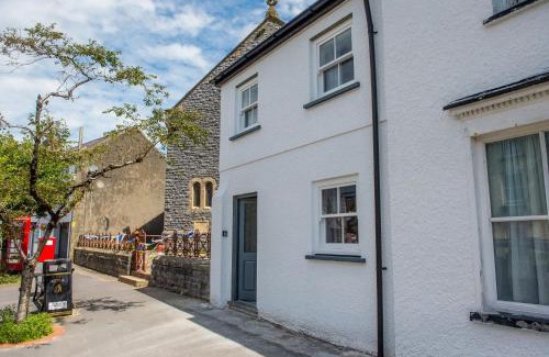 Laugharne House | Chapel View
