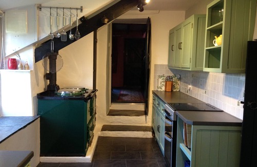 Trebarwith House | Character 14th Century Cottage nr Trebarwith Stand Beach, Sleeps 8 in 4 Bedrooms