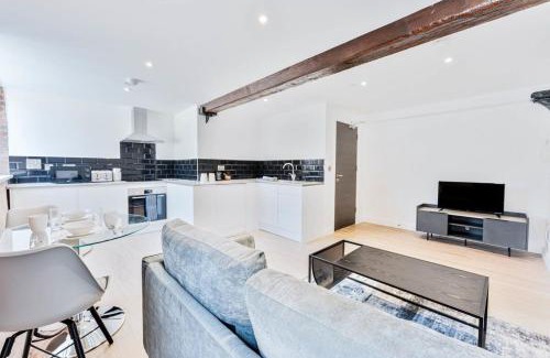 Burton on Trent Apartment | Characterful 1 Bed Apartment in Burton-on-Trent
