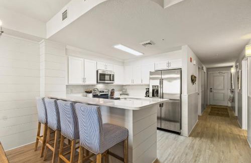 Panama City Beach Apartment | CHARD ON ICE, BRAND NEW, Walk to Pier Park, 3 Bedrooms