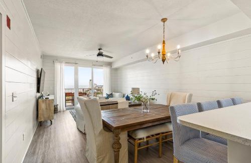 Panama City Beach Apartment | CHARD ON ICE, BRAND NEW, Walk to Pier Park, 3 Bedrooms