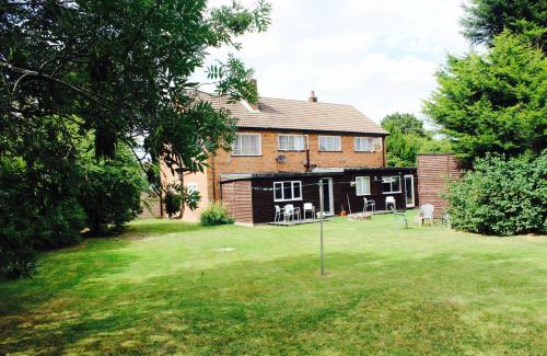 Stonnall Bed & Breakfast | Charde Guest House