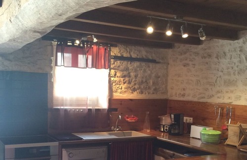 Asnieres-la-Giraud House | Charentaise house, hamlet of Moulin de la Laigne