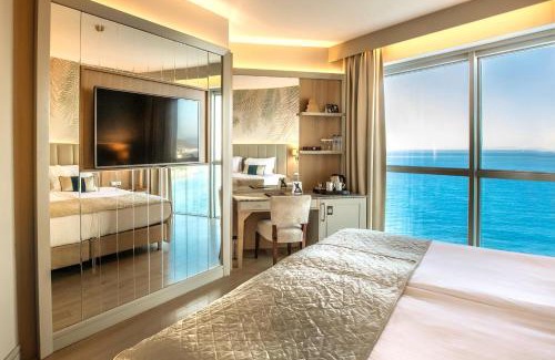 Kusadasi City Centre Hotel | Charisma De Luxe Hotel
