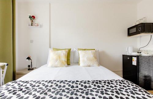 Lambeth House | Charlotte Double Room