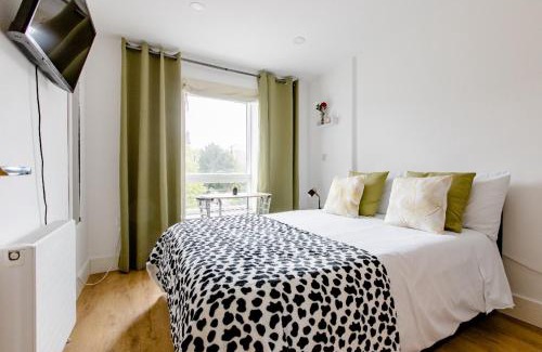 Lambeth House | Charlotte Double Room