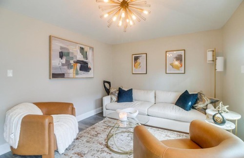 Charlotte House | Charlotte Gem with Deck and Community Amenities