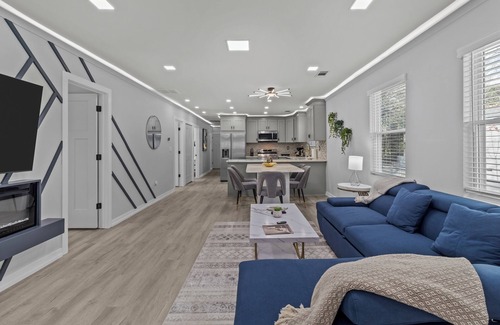 Charlotte House | Charlotte Retreat Luxury 4BR Heaven