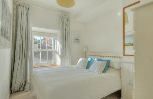 Charmouth House | Charm Cottage