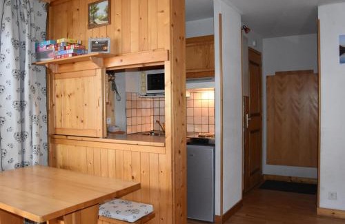 Pralognan-la-Vanoise Apartment | Charmant 2 Pièces au Centre de Pralognan-la-Vanoise, Proche Téléphérique et Commerces - FR-1-464-89