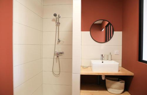 Roussillon-en-Isere Apartment | Charmant appartement T2