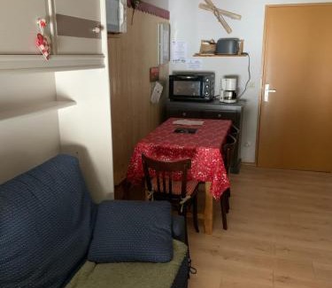 Les Angles Apartment | Charmant appartement avec parking privé dans une petite résidence très calme