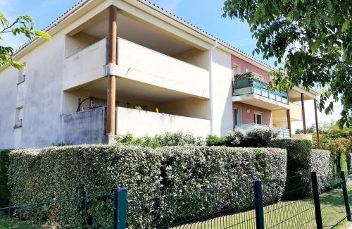 Toulouse North Apartment | Charmant appartement avec terrasse et jardin au calme Proche Bus Métro