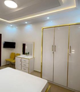 Pointe des Almadies Apartment | Charmant appartement T2 bien équipé à Mamelles Dakar