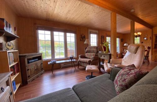 Chertsey Ski Chalet | Charmant chalet du Lac Paré