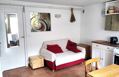 Malakoff Apartment | Charmant Deux Pièces au Calme Tout Près du Métro Ligne 13