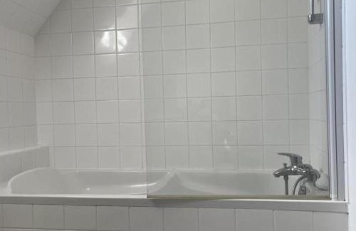 Trevol House | Charmant Gîte au Parc du Château - Animaux Acceptés, WiFi, Jardin Privé - FR-1-489-223