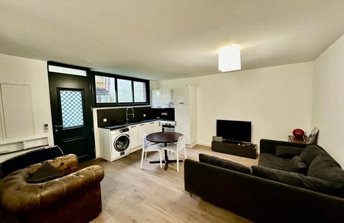 Malakoff Apartment | Charmant studio 37m2 Jardin privatif