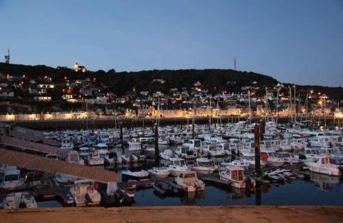 Fecamp Apartment | Charmant Studio avec vue sur le port et falaises