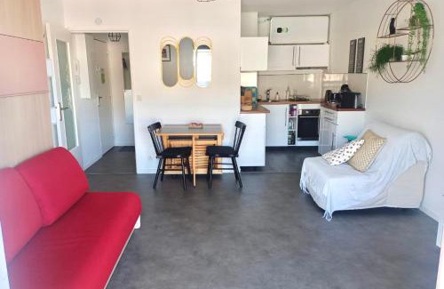 Fecamp Apartment | Charmant Studio avec vue sur le port et falaises